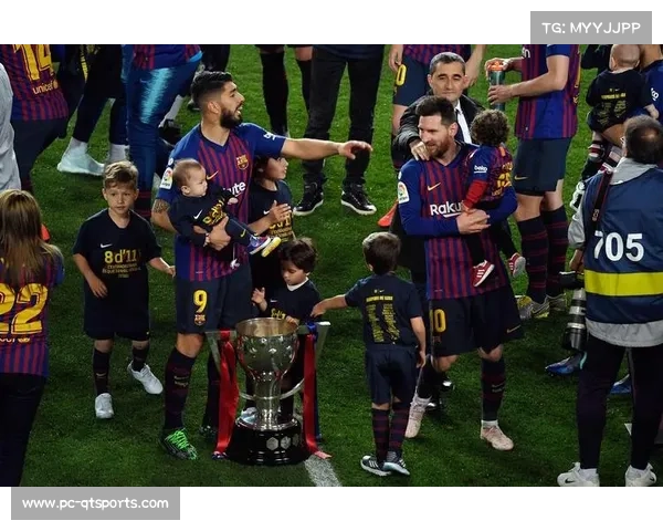 梅西欧冠戴帽达成八次纪录 成为巴萨历史最佳射手纪录保持者